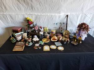 Large Lot of Home Decor