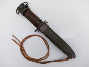 lot 87 image: Military Knife