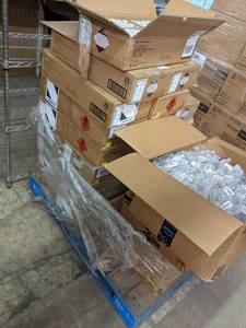 Pallet Lot of Various Size Bottles ...