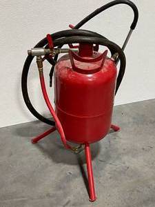 Central Pnuematic Abrasive Blaster