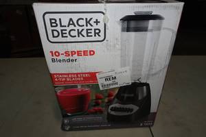 lot 31 image: Black and Decker 10 Speed Blender