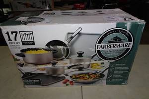 lot 41 image: Farberware 17 Piece Nonstick Cookware Set