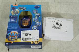 lot 106 image: Vtech Paw Patrol Learning Watch and Personalized Nightlight (Jason)