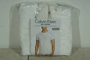 lot 119 image: 3 Calvin Klein White Crew Neck T-Shirts