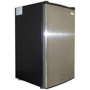 lot 221 image: SPT 3.0 Cu Ft Upright Freezer