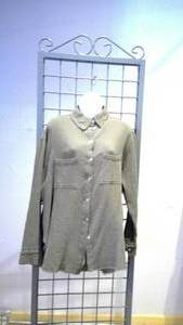 lot 62 image: Olive button up long sleeve Medium