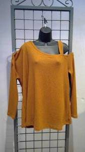 lot 158 image: Orange off the shoulder size OXL