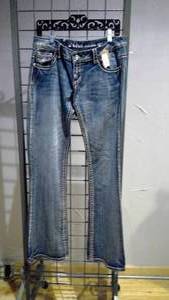 lot 274 image: Live hard teens size 31
