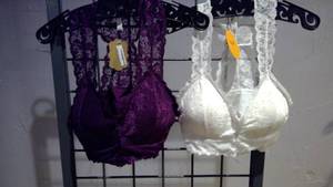lot 285 image: 2 - Bralettes size small