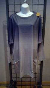 lot 113 image: Block pocketed side size medium