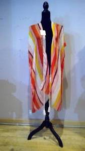 lot 403 image: Kimono Coral size OS