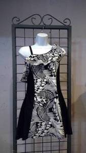 lot 420 image: Swimsuit Monochrom ruffle size small