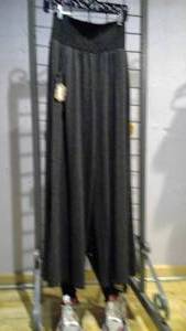 lot 252 image: Lounge pants size 2XL
