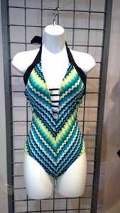 lot 411 image: Swimsuit one-piece wave size M