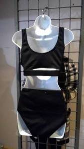 lot 448 image: Swimsuit 2-piece black size XL