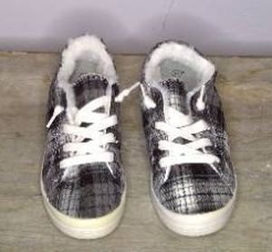 lot 297 image: Shoes Forever black plaid size 5
