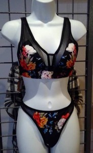 lot 462 image: Swim shorts mini size XL