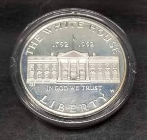 1992 US WHITEHOUSE COMMEMORATIVE SILVER DOLLAR IN AIRTITE