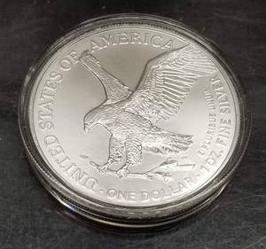 2022 AMERICAN SILVER EAGLE 1 TROY OZ .999 FINE SILVER IN AIRTITE
