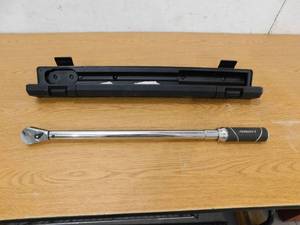lot 89 image: Husky 50 ft. lbs. to 250 ft. lbs. 12 in. Drive Torque Wrench