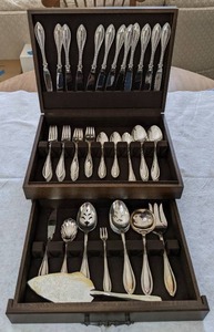 lot 26 image: Oneida Ltd. Silver Arbor Silver Plate Flatware, Late 20th Century, in Case