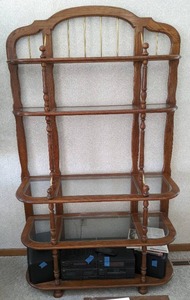 lot 40 image: Beautiful Ethan Allen Bakers Rack