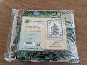 lot 33 image: New 2001 Spode Christmas Tree Tapestry Blanket Throw