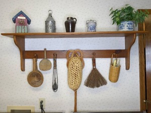 lot 80 image: Mixed Lot of Vintage & Antique Kitchen Tools & Home Decor on a Wall Shelf