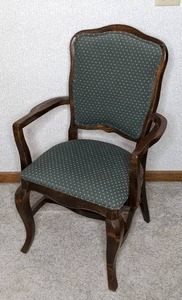lot 81 image: Classic Wood Frame Upholstered Side Chair with Arms