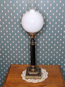 lot 92 image: Charming Glass GlobeHurricane Table Lamp