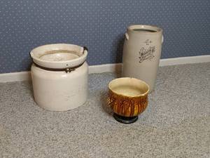lot 135 image: Lot of 3 Ceramic PotsCrocks, including one Monmouth Pottery Co Pot