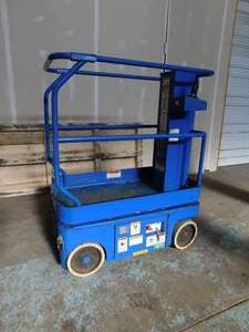 2007 Upright TM12 Manlift