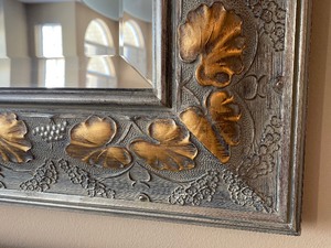 lot 2 image: Gorgeous Large Decorative Wall Mirror