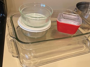 lot 21 image: Kitchen Essentials