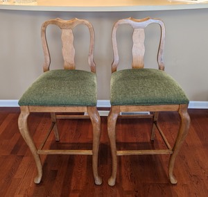 lot 39 image: Pair of Counter Height Stools