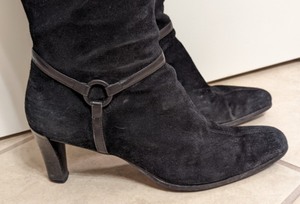 lot 80 image: Ann Taylor Black Suede Calf Boots