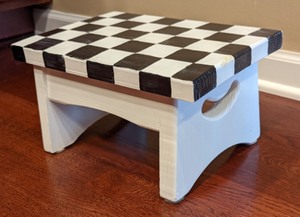 lot 10A image: Black and White Checkered Step Stool