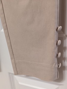 lot 140 image: Chicos Cropped Khakis