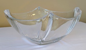 lot 154 image: Galway Crystal Bowl