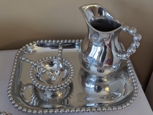 lot 157 image: Silver Serving Ware by Mariposa and Nambe