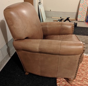 lot 204 image: Brown Leather Recliner