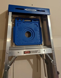 lot 211 image: Werner 6ft Ladder
