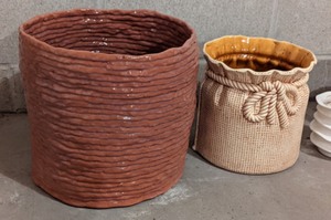 lot 212 image: Assorted Planters