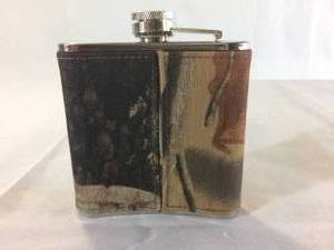 Camouflage Print Hunting Camping OutdoorCanvas &amp Silver Stainless Steel Liquor Drink Hip Or Boot Flask - Like New Condition