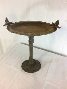 Delightful Antique Ornate Cast Iron Outdoor Bird Bath With Hummingbirds On Each End - Great Condition &amp Old