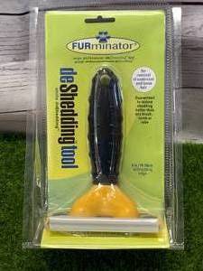 Deshedding Cat  Dog Tool