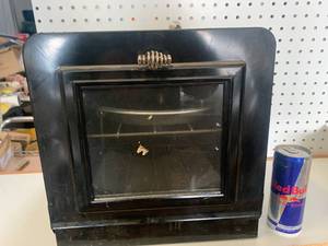 lot 44 image: Portable Manual Stove