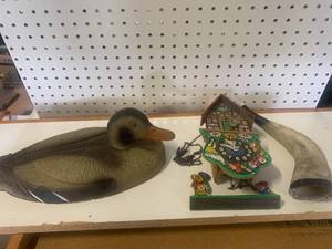 lot 48 image: Decoy, Horn, German Clock