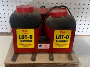 lot 50 image: Vintage Callaway Lot- O- Tumbler Vibrating Rock Tumbler ($202 Sold on Ebay)
