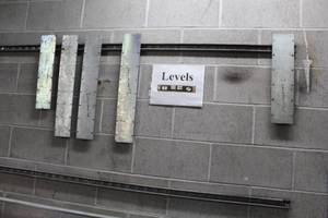 lot 141 image: Lot of (5) Industrial Heavy Duty Magnets